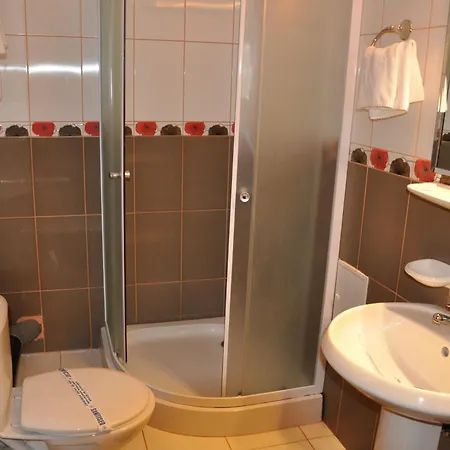 Hotel Golden 3*