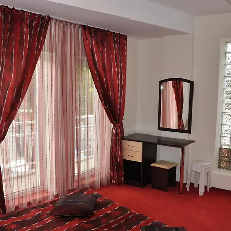 Golden Hotel 3*
