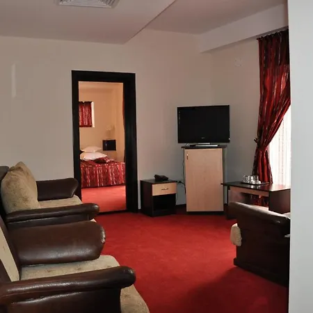Golden Hotel 3*